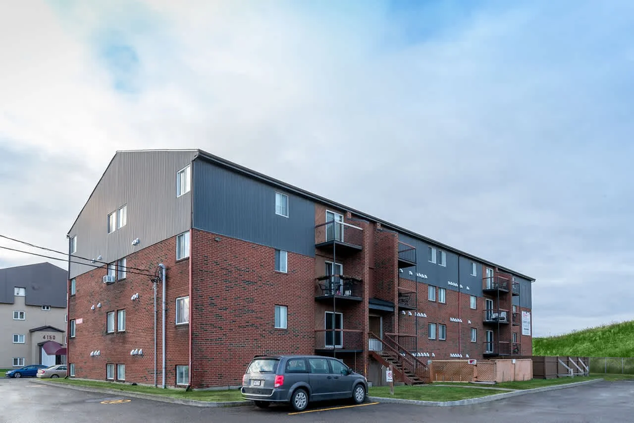 4155, rue de Gros-Pin, Québec — photo 1